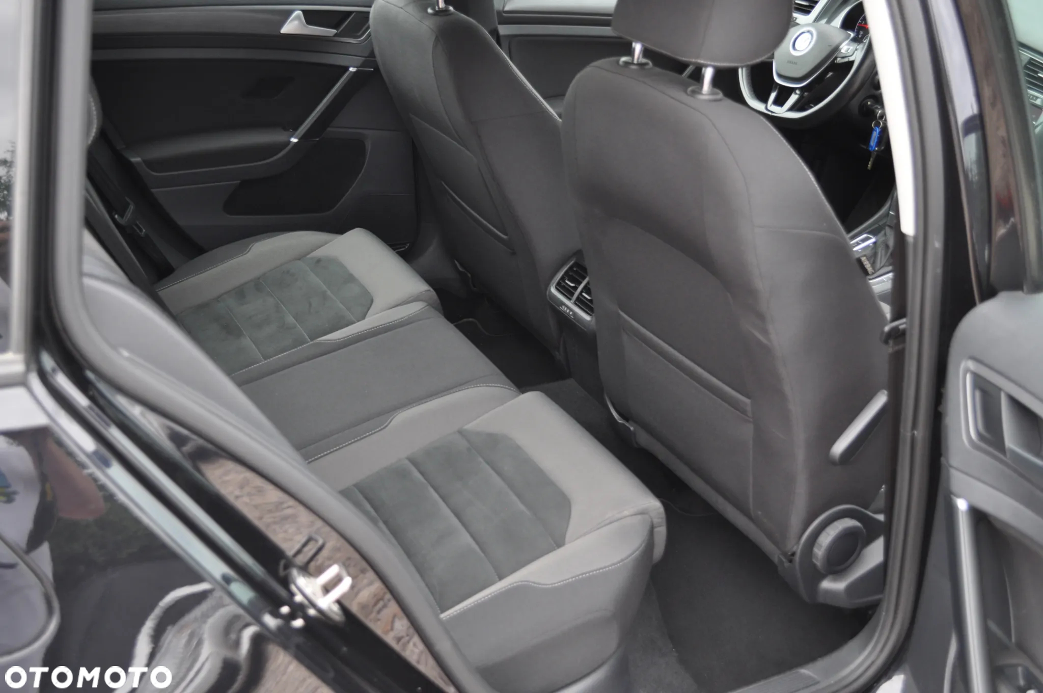 Volkswagen Golf Variant 2.0 TDI (BlueMotion Technology) DSG Comfortline - 32