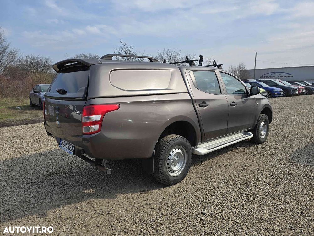 Mitsubishi l200 - 3