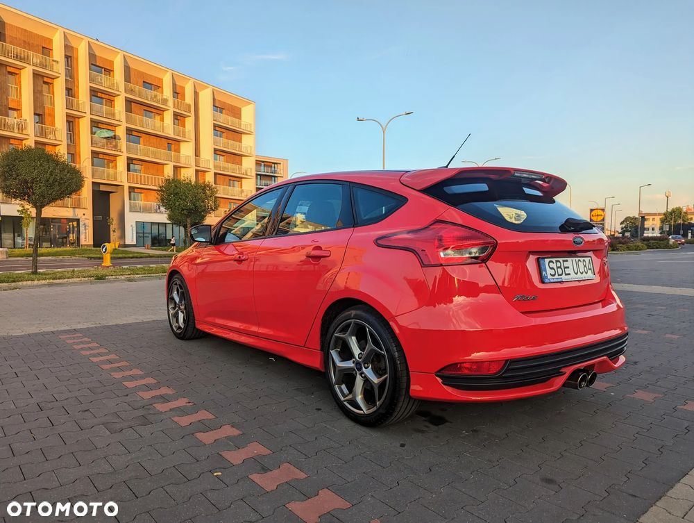 Ford Focus 2.0 EcoBoost ST - 3