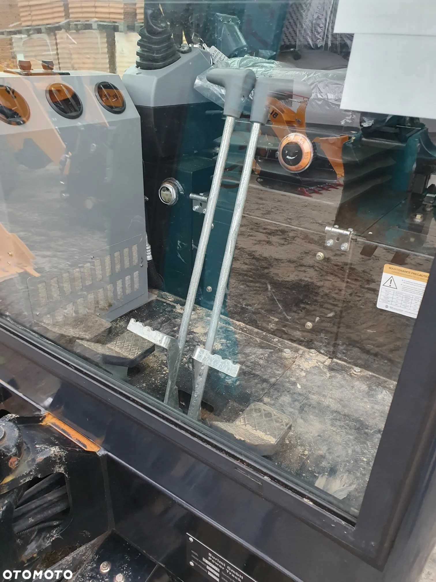 Kubota EC-20 - 17