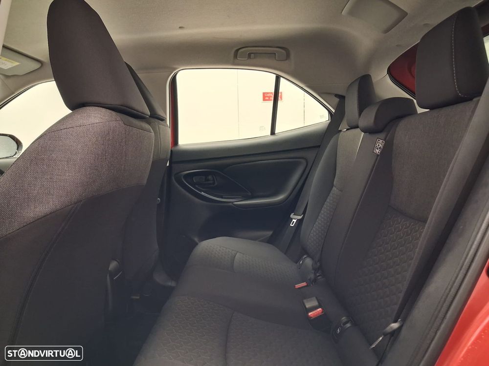 Toyota Yaris Cross 1.5 HDF Comfort Plus - 16