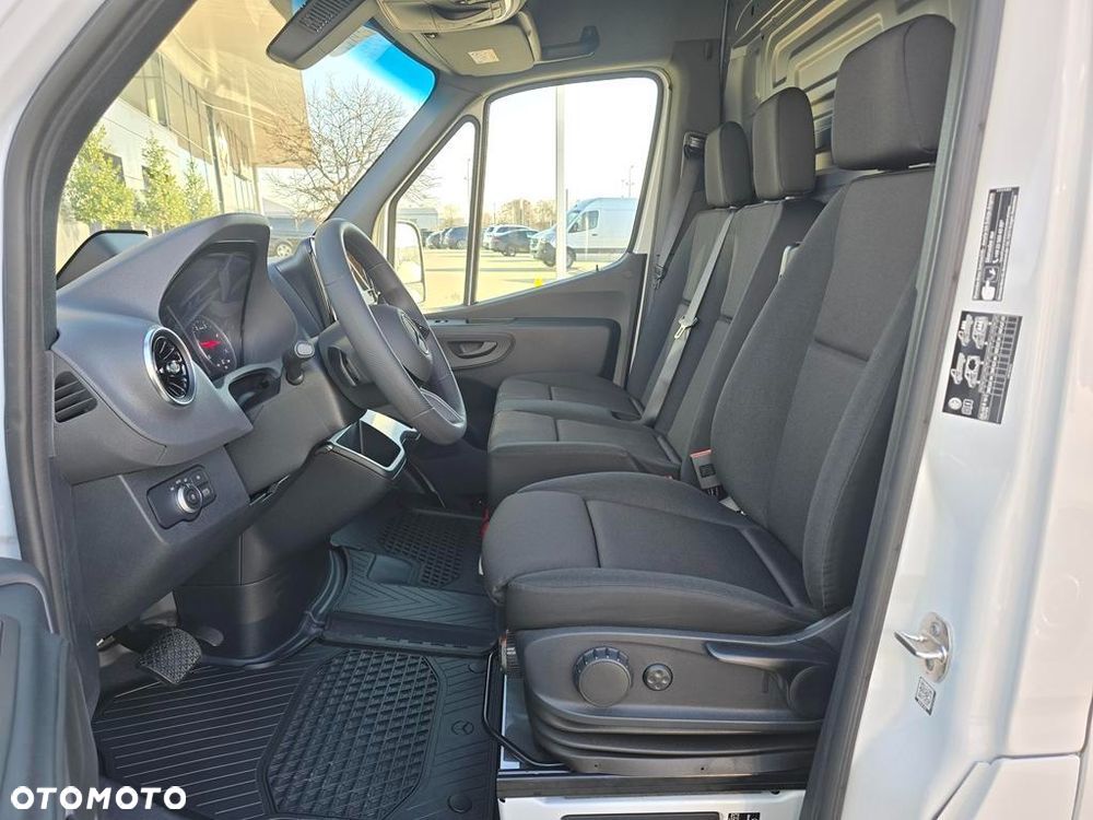 Mercedes-Benz Sprinter 319 CDI Long PRO 9G-Tronic - 11