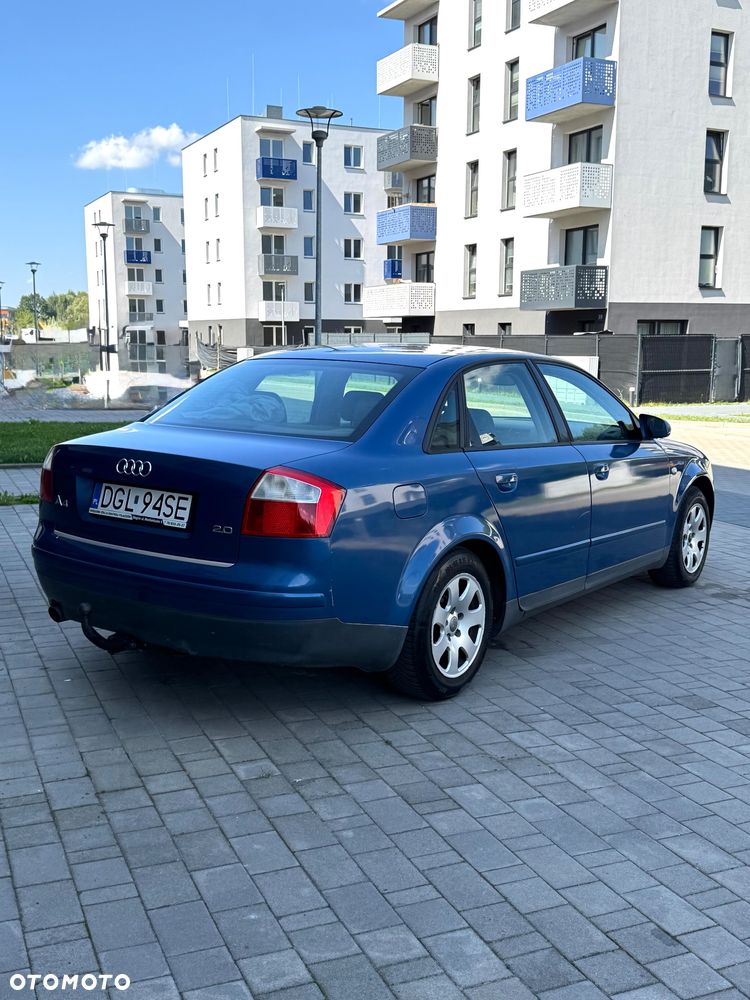 Audi A4 Limousine - 3