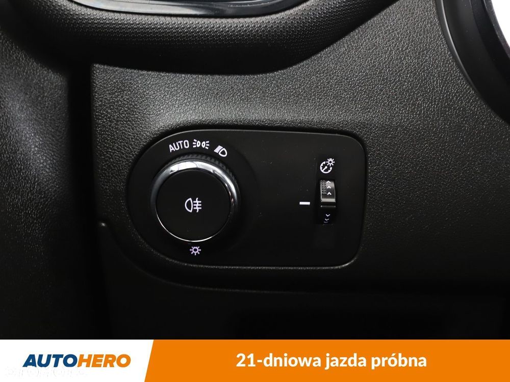 Opel Crossland X - 32