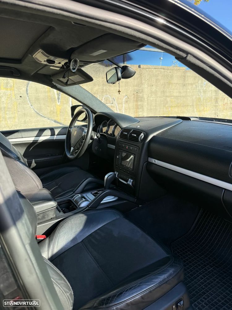 Porsche Cayenne Tiptronic S GTS - 5