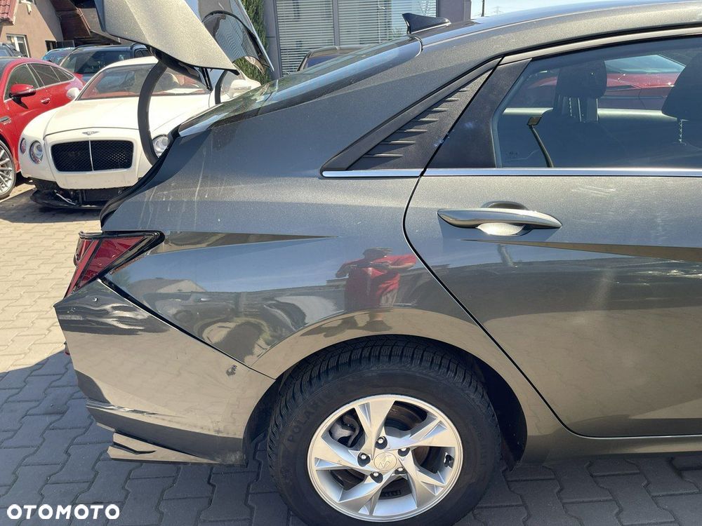 Hyundai Elantra 1.6 Modern - 2