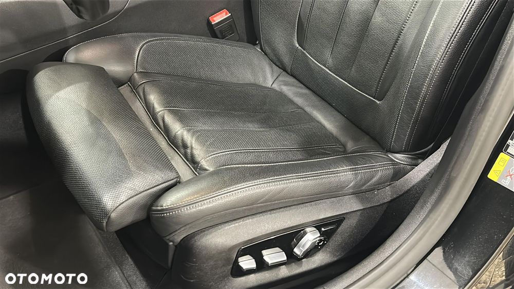 BMW Seria 5 545e xDrive - 18