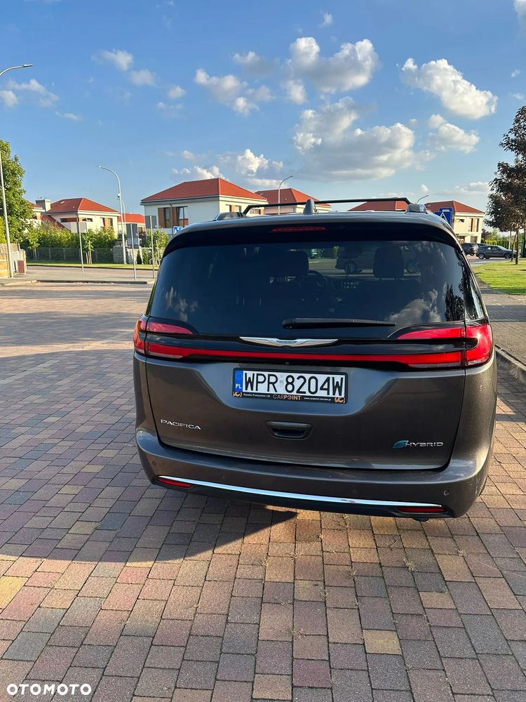Chrysler Pacifica - 8