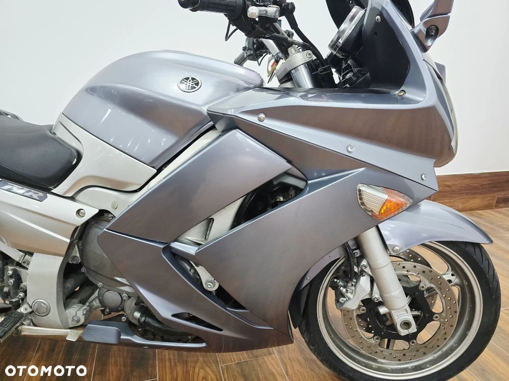 Yamaha FJR - 8