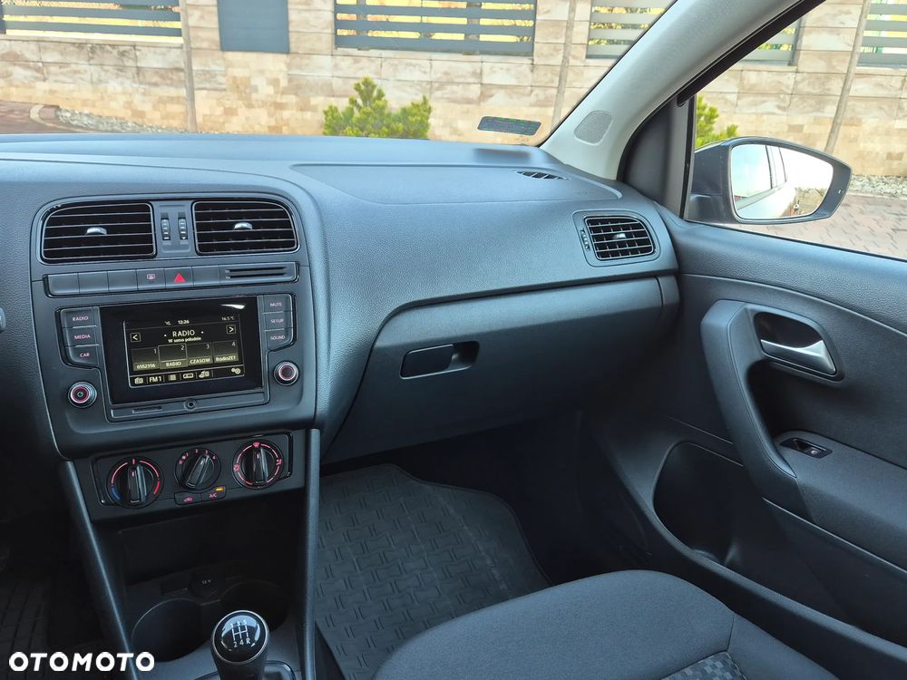 Volkswagen Polo 1.0 BMT Trendline - 16