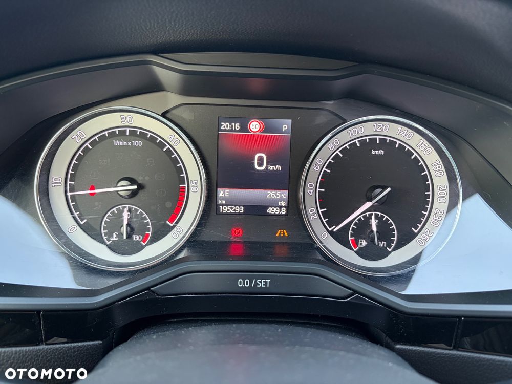 Skoda Superb 2.0 TDI 4x4 DSG L&K - 16