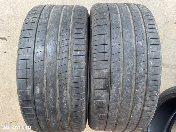 Vând 2 anvelope 325/30/23 Pirelli de vară ca noi