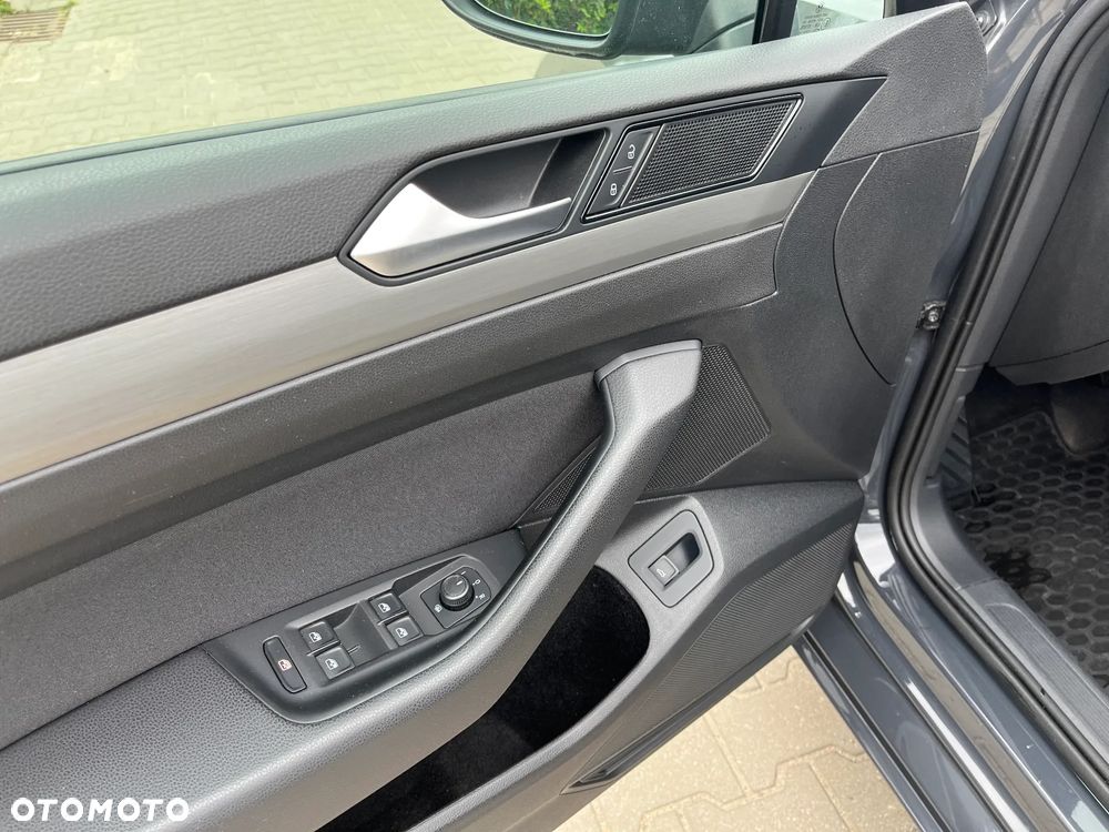 Volkswagen Passat 1.4 TSI BMT ACT Trendline DSG - 16