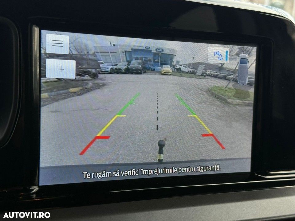 Ford Tourneo Courier 1.0 EcoBoost Titanium - 23