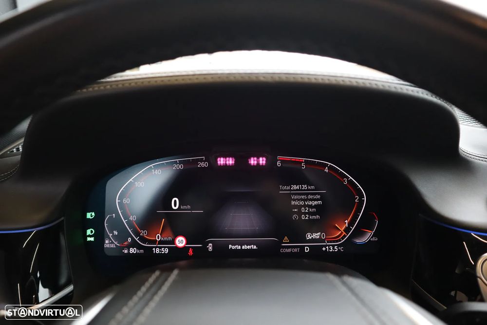 BMW 740 d xDrive Auto - 38