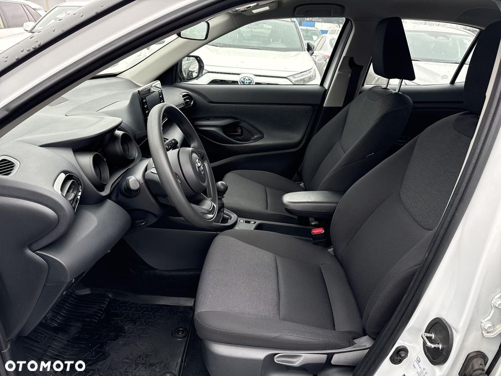 Toyota Yaris Cross 1.5 Active - 13