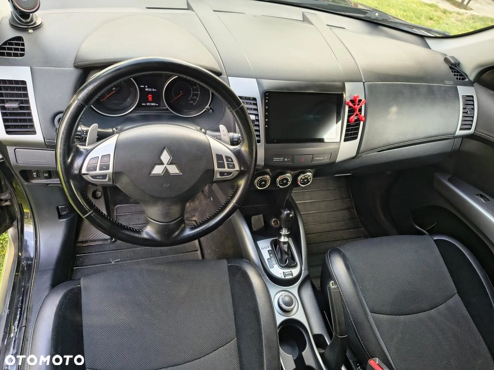 Mitsubishi Outlander 2.2 DID Intense + TC-SST - 8