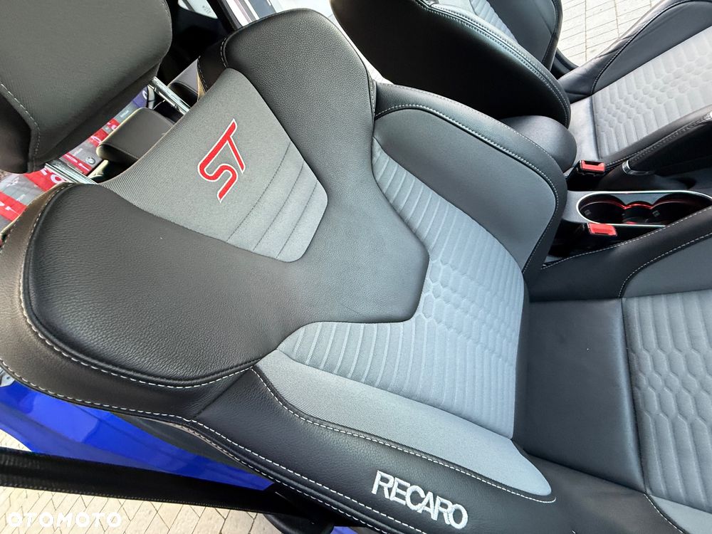 Ford Fiesta ST - 22