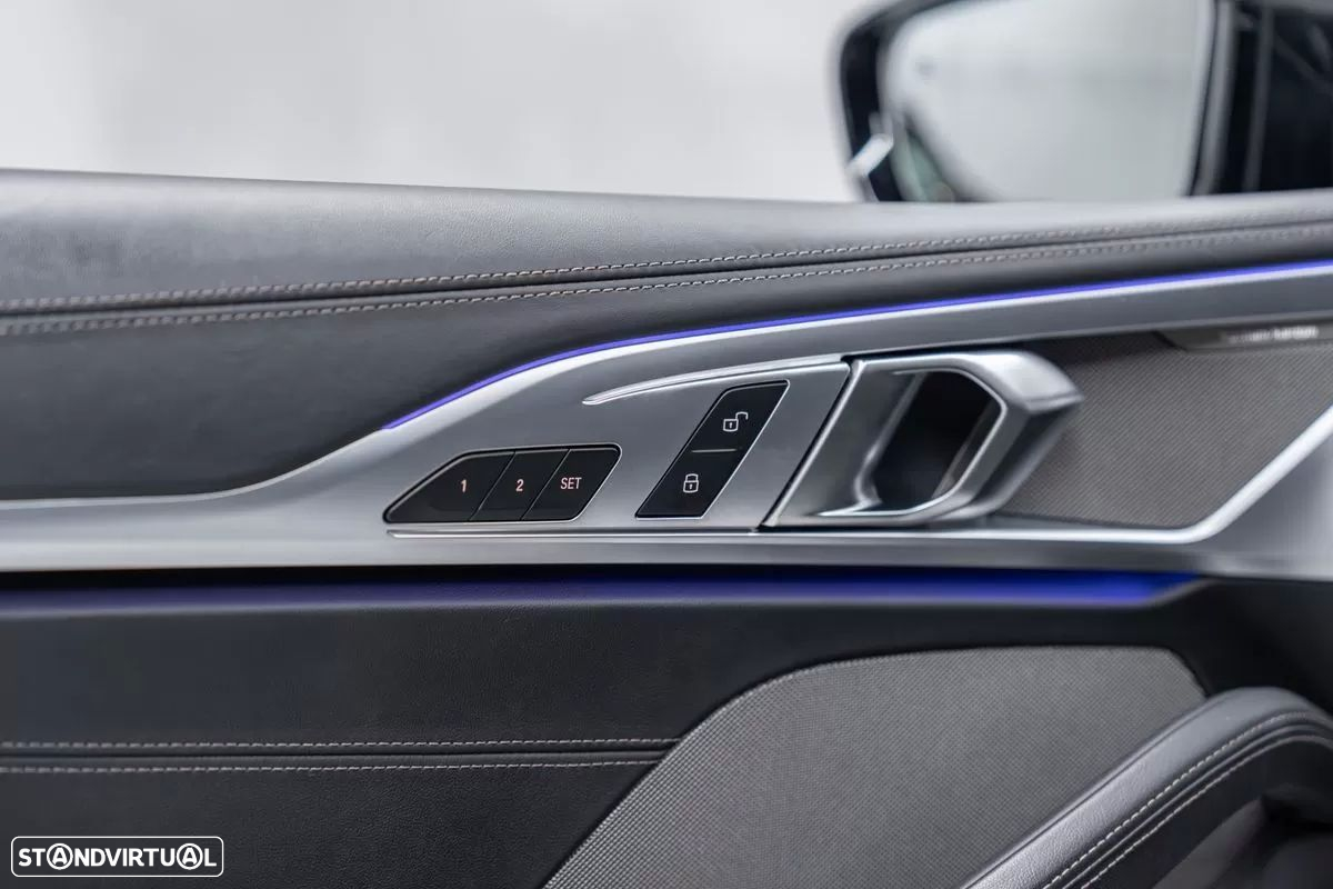 BMW M850i xDrive - 23