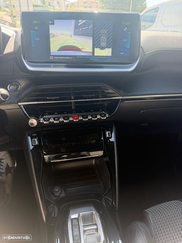 Peugeot 2008 - 9
