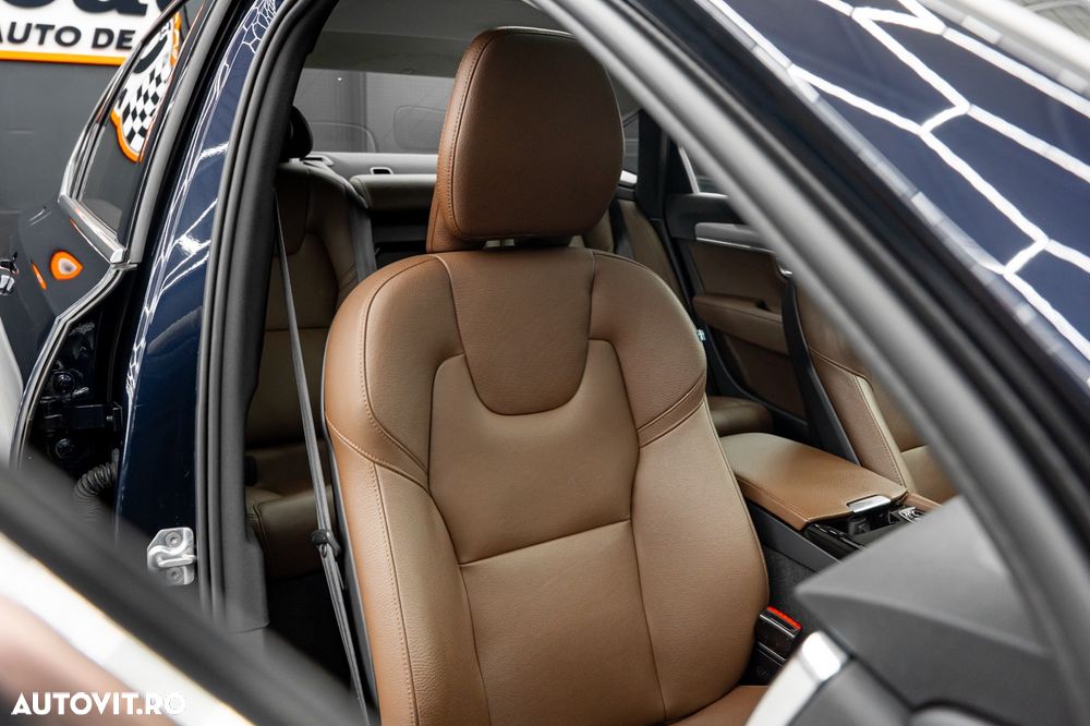 Volvo S90 T8 Twin Engine AWD Geartronic Momentum - 13