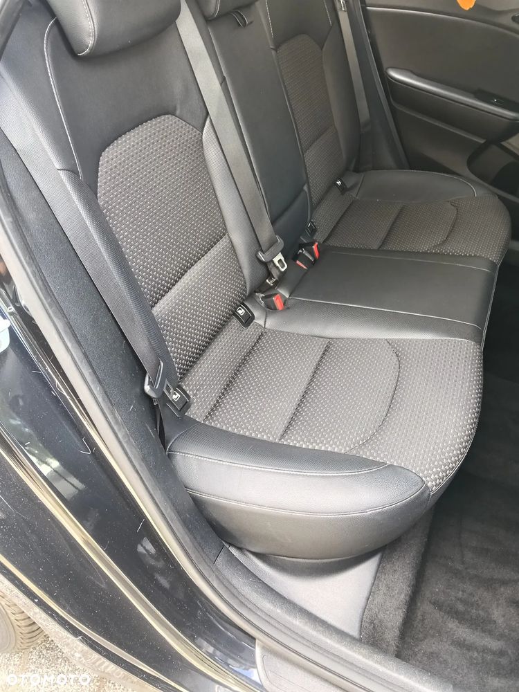 Kia Ceed - 7