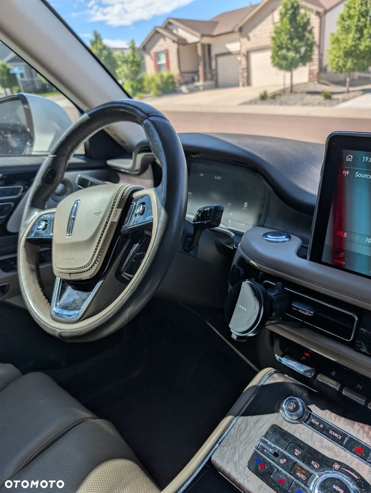 Lincoln Aviator - 23