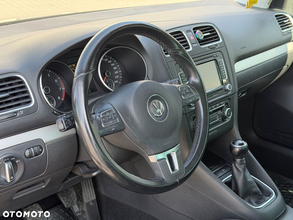 Volkswagen Golf - 5