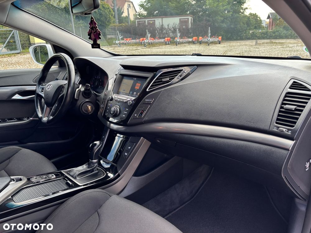 Hyundai i40 Kombi 2.0 Automatik Family+ - 22