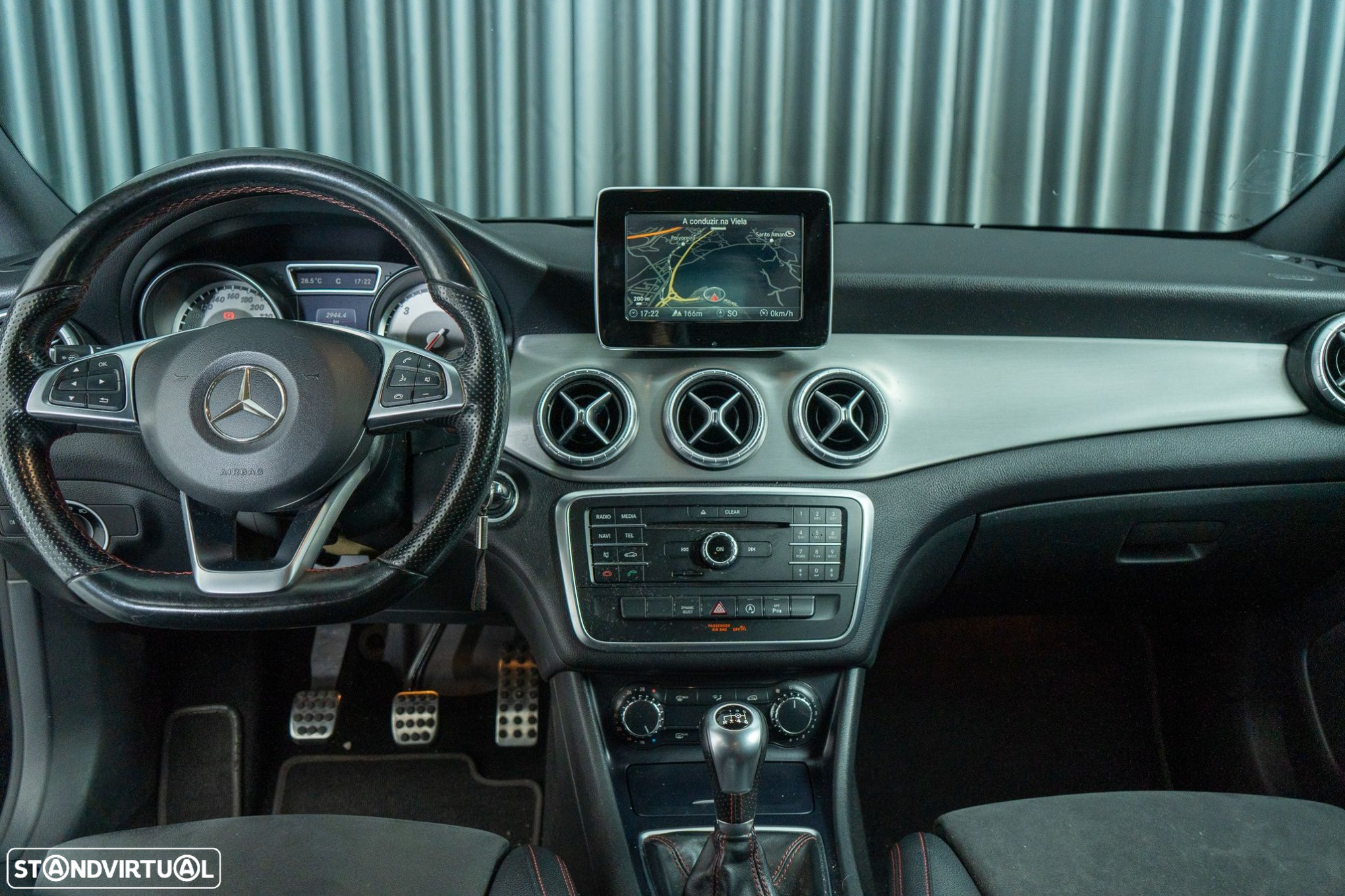 Mercedes-Benz CLA 180 d Shooting Brake AMG Line - 7