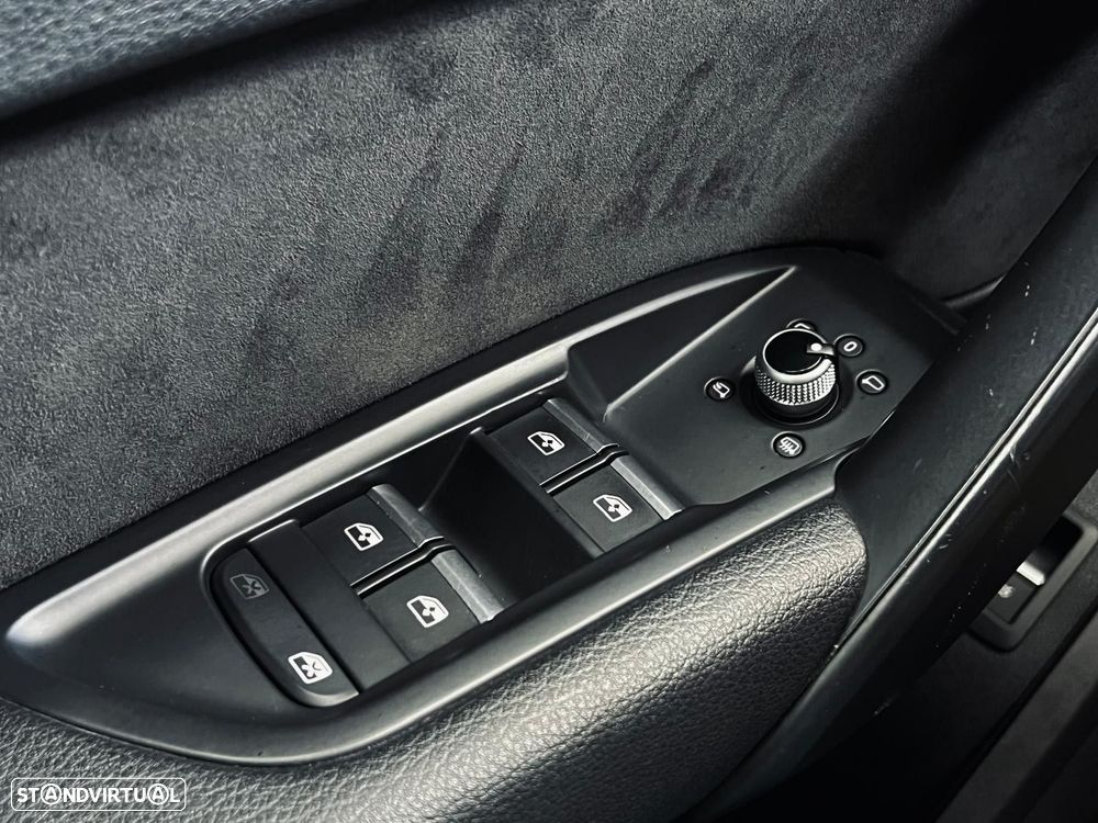 Audi Q5 2.0 TDI quattro S-line S-tronic - 32
