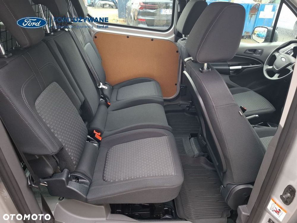 Ford Transit Connect - 8