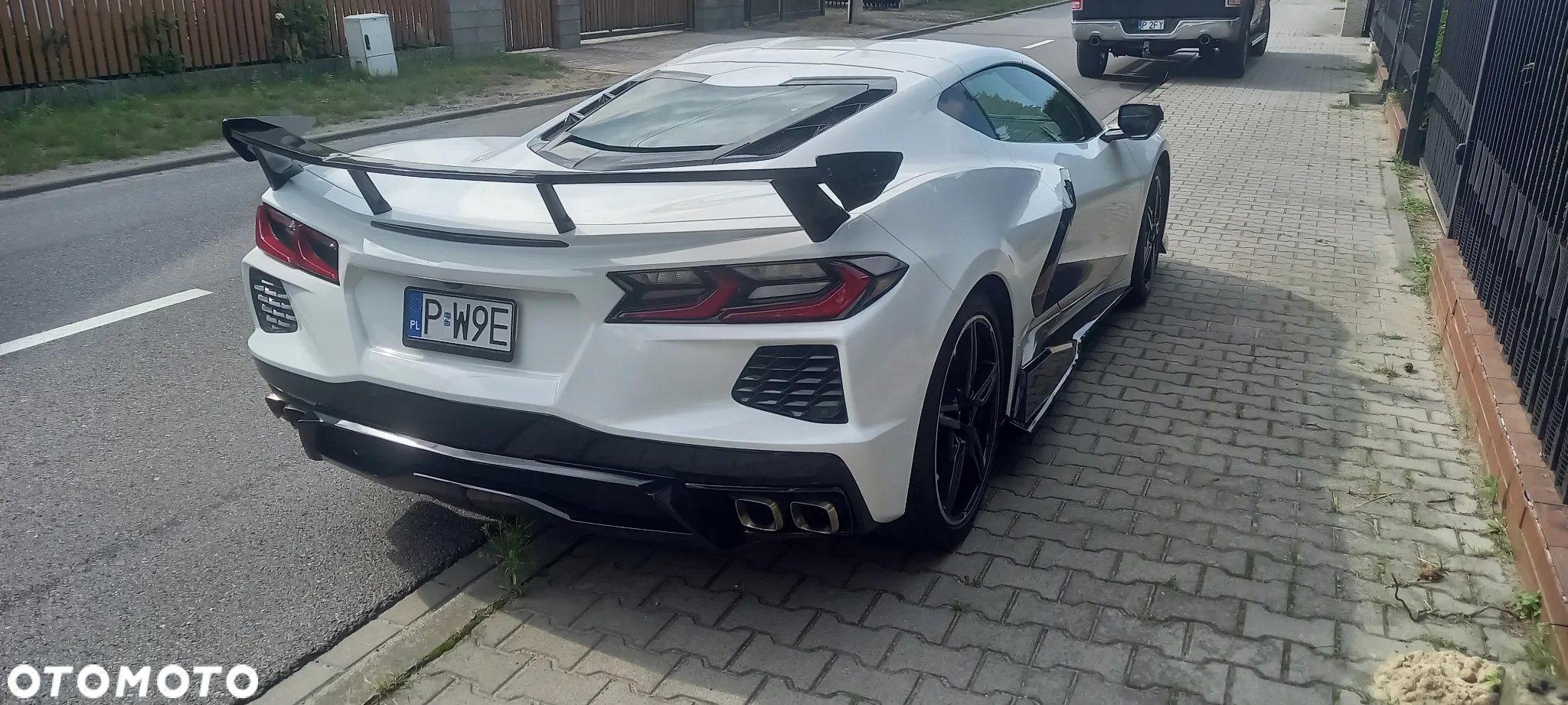 Chevrolet Corvette - 5