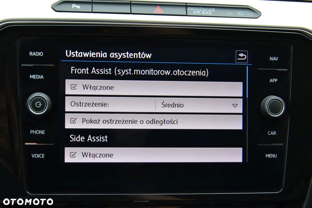 Volkswagen Passat - 26