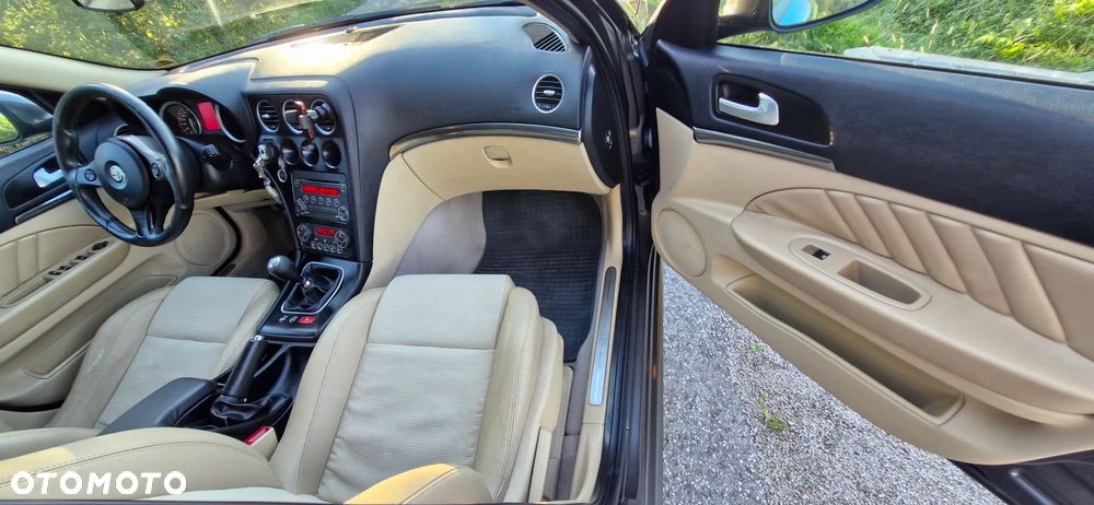 Alfa Romeo 159 2.0JTDM Sport Plus - 12
