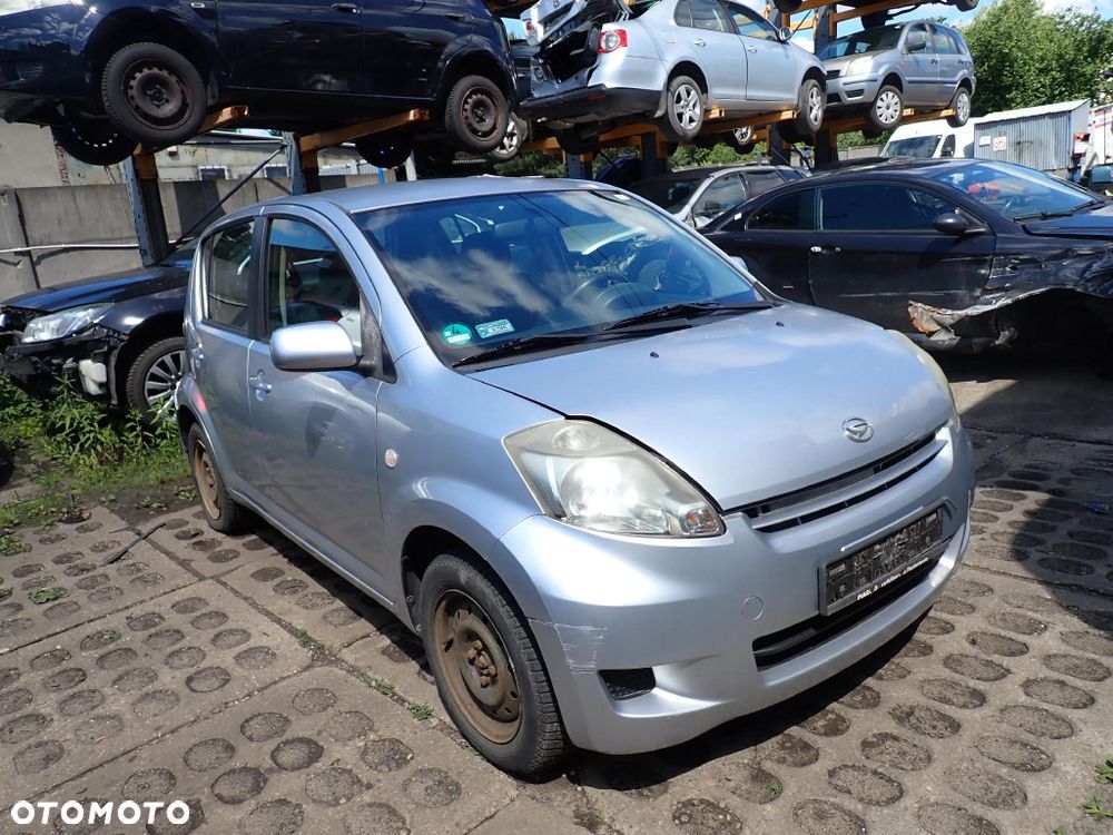 CZĘŚCI - Daihatsu Sirion II M300 1,0 69KM 1KR-FE HB 5D LIFT lakier S28 2008r. INDEX - 10094 - 2