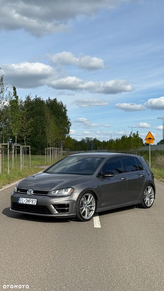 Volkswagen Golf - 2