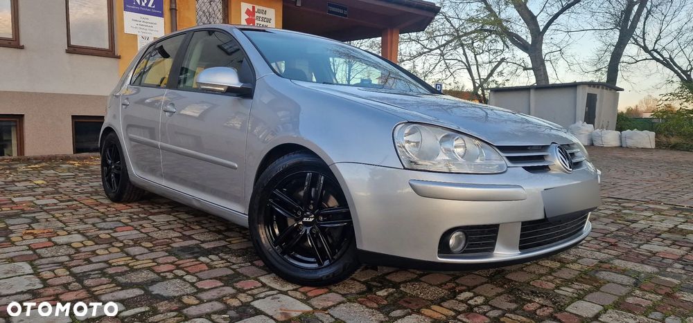 Volkswagen Golf 1.6 Tour Edition - 1