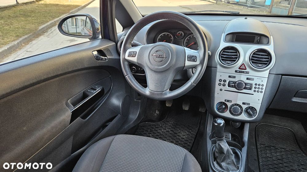 Opel Corsa 1.2 16V Edition / Active - 22