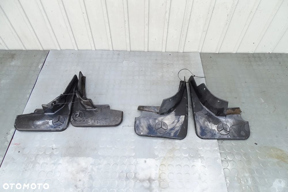 MERCEDES ML W164 Chlapacze Przód Tył Przednie Tylne - 3