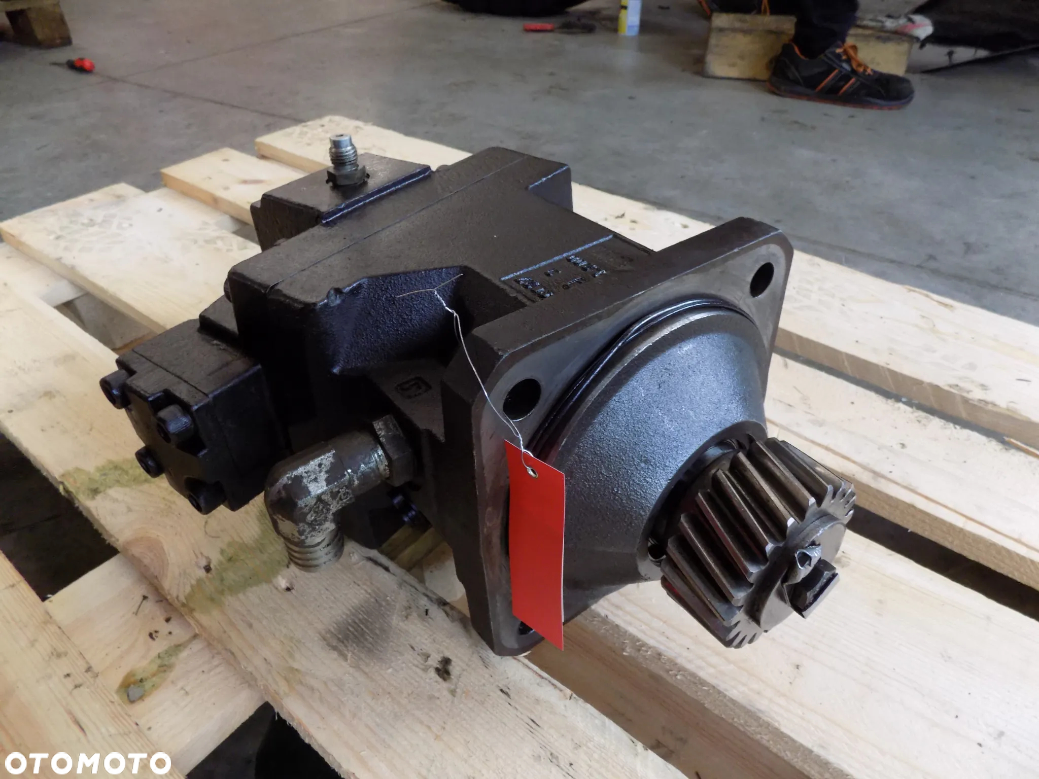 Merlo P 34.7 Silnik hydrauliczny hydrostat  silnik Sauer-Danfoss H1B110 A - 2