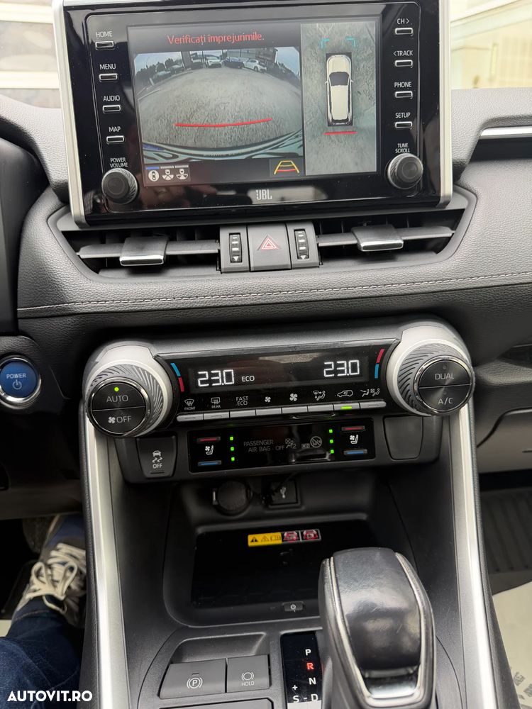 Toyota RAV4 2.5 VVT-iE 4x4 Luxury Premium - 16