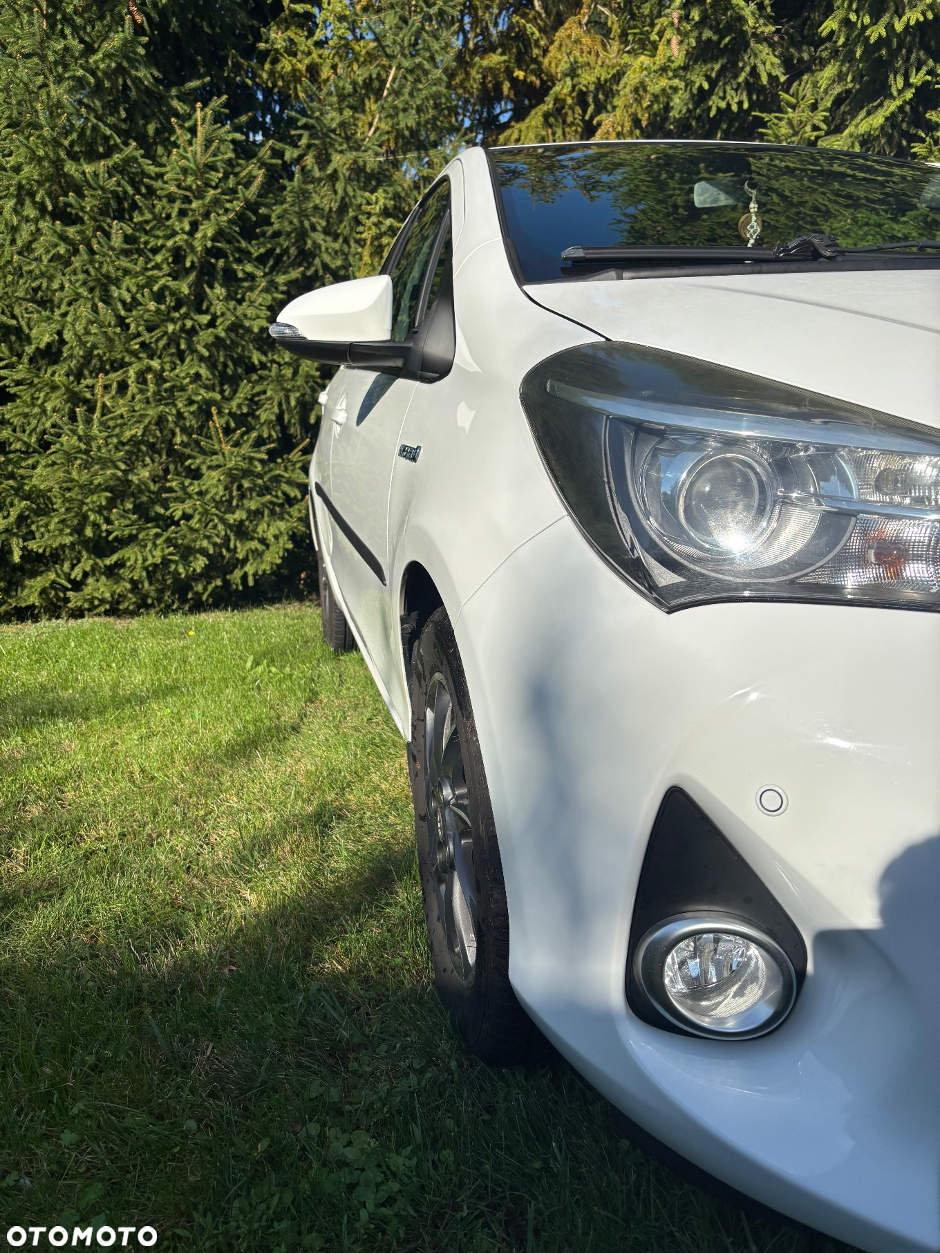 Toyota Yaris Hybrid 100 Premium - 15