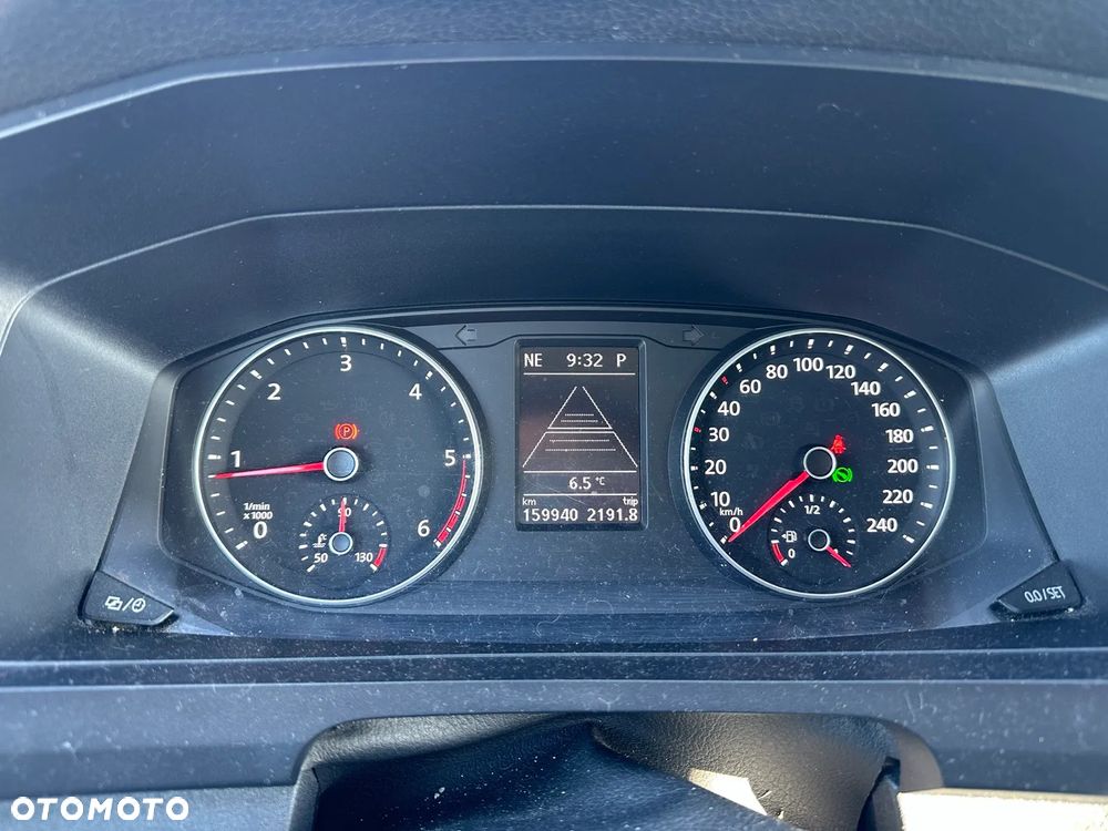 Volkswagen Caravelle 2.0 TDI L2 Comfortline DSG - 14