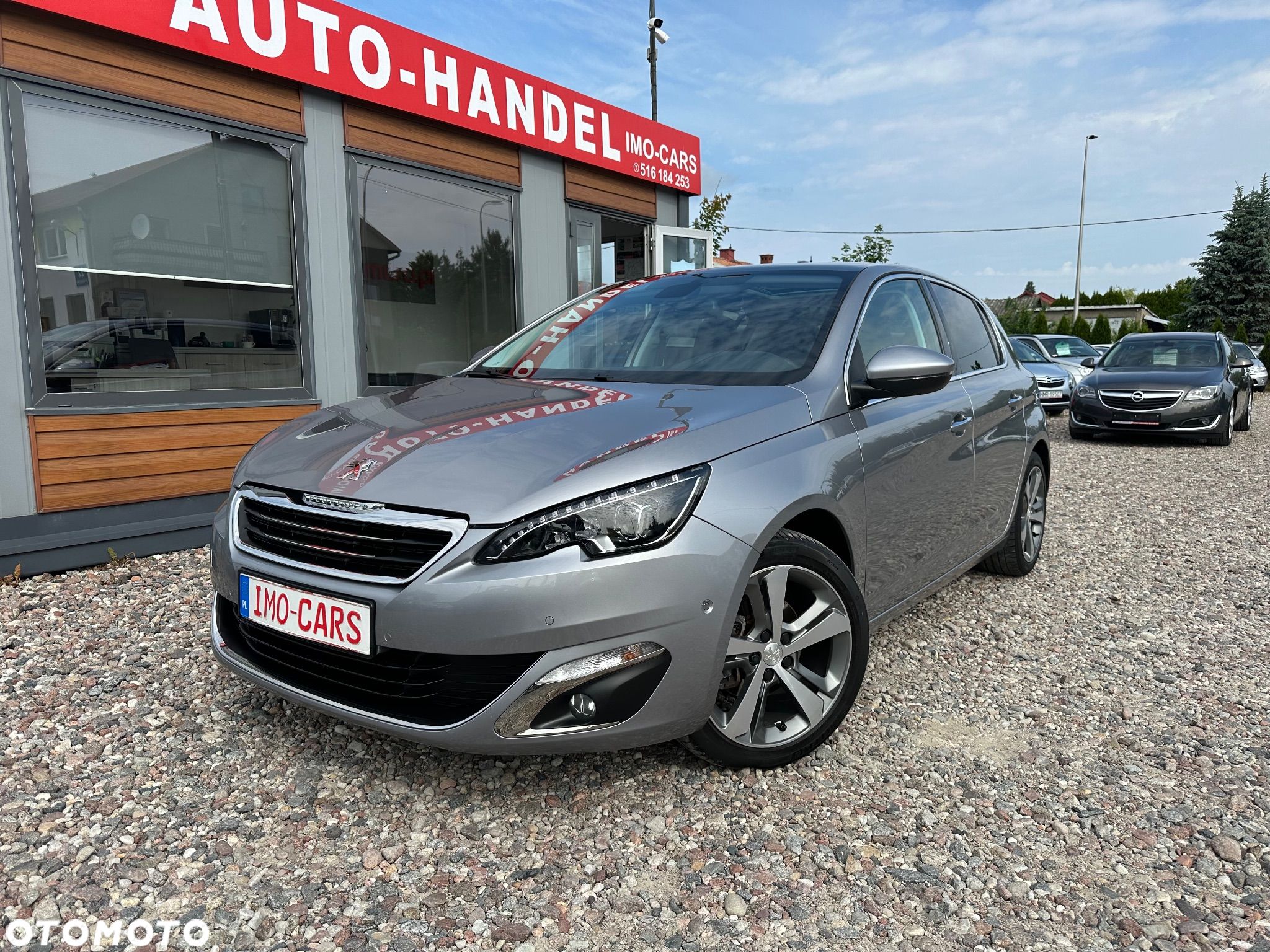 Peugeot 308 - 1