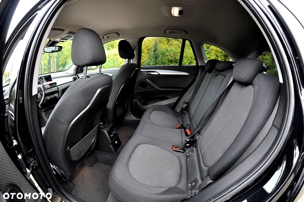 BMW X1 sDrive18d Business Edition - 20