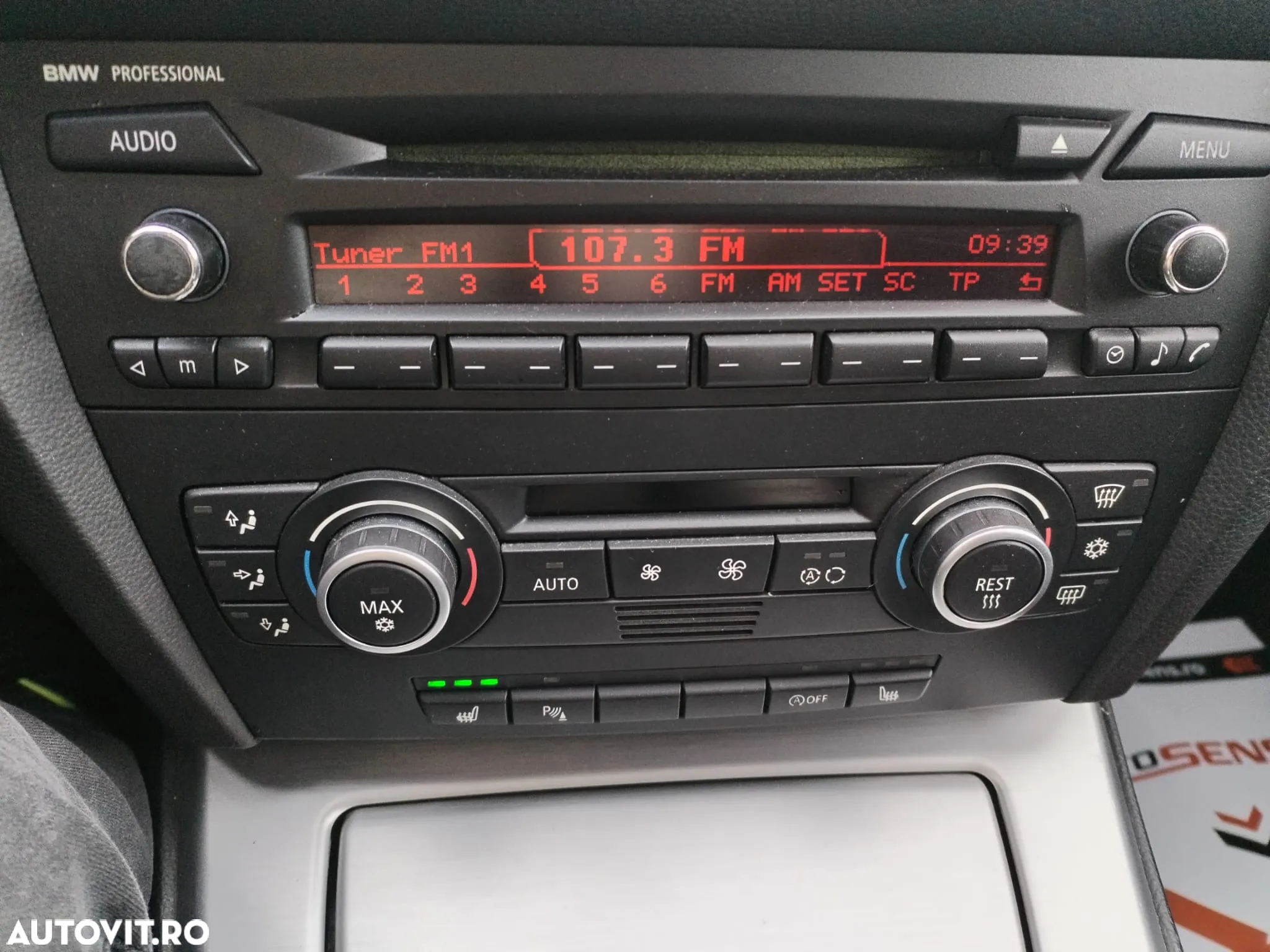 BMW Seria 3 318i - 2