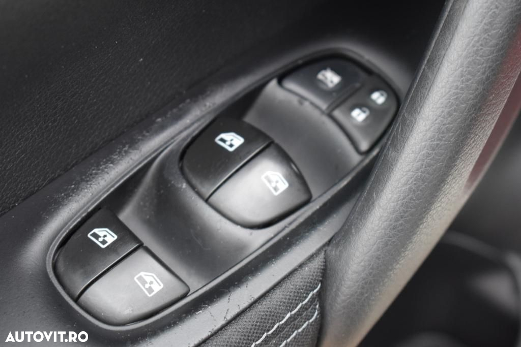 Nissan Qashqai 1.6 DCI ACENTA - 23
