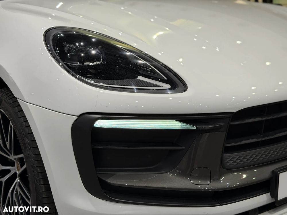 Porsche Macan T - 34