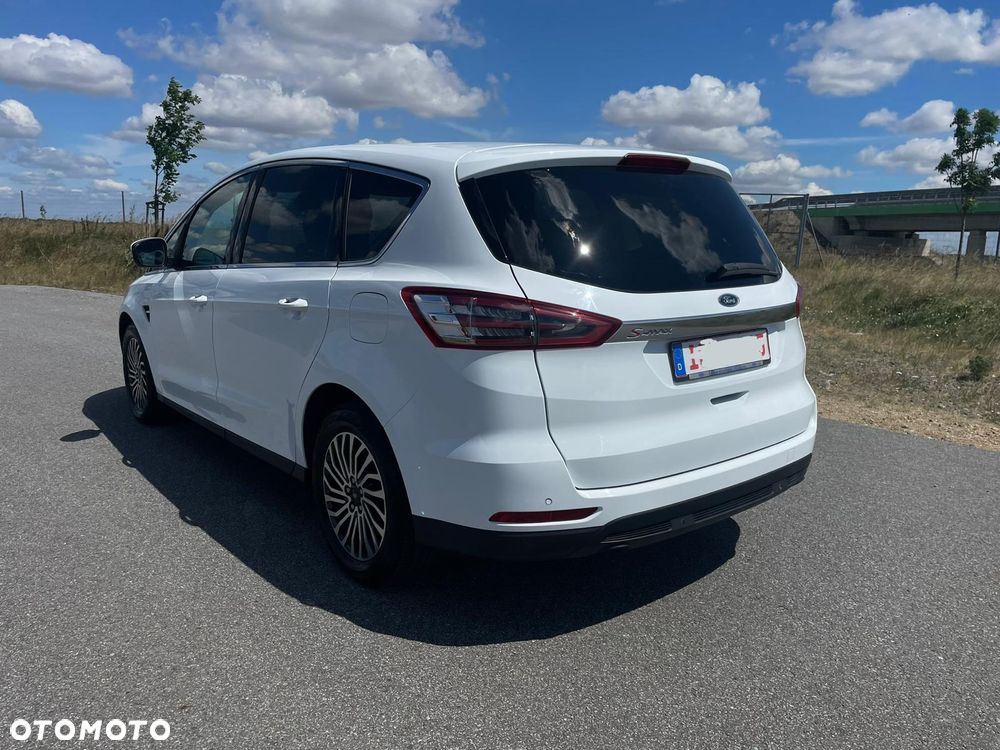 Ford S-Max 2.0 TDCi Titanium PowerShift - 12